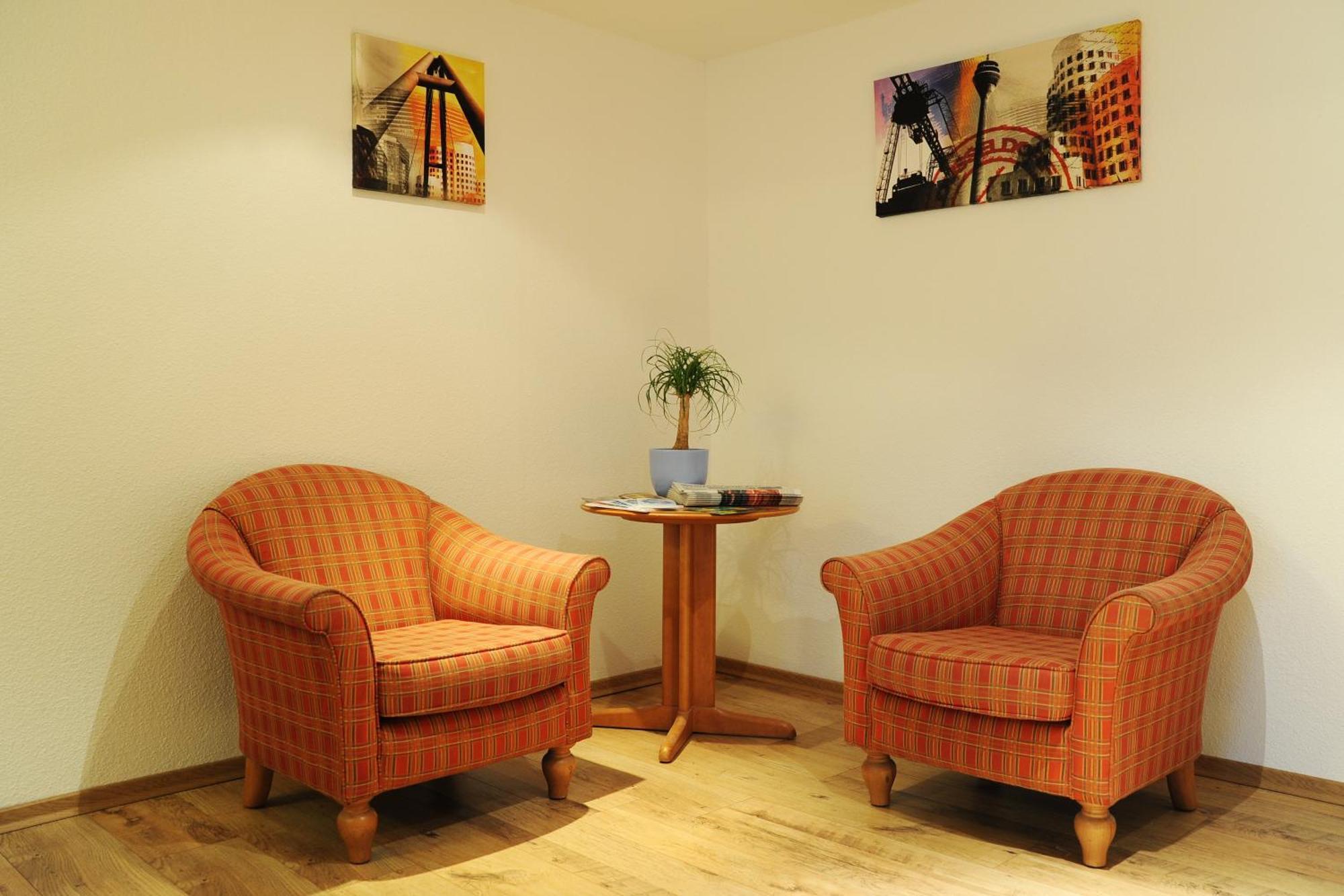 Hotel Waldesruh, Dusseldorf